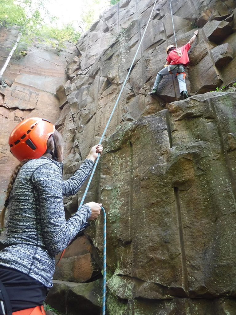 Minnesota rock climbing classes and instruction for rock climbing